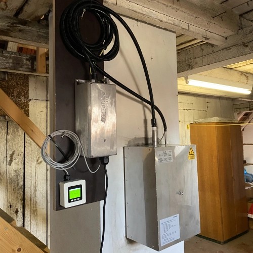 OekoSolve - OekoTube-Outside für gemauerten Schornstein - Elektrostatischer Partikelabscheider